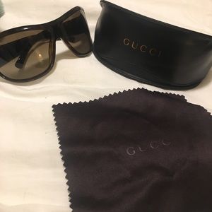 GUCCI NWOT tortoise sunglasses